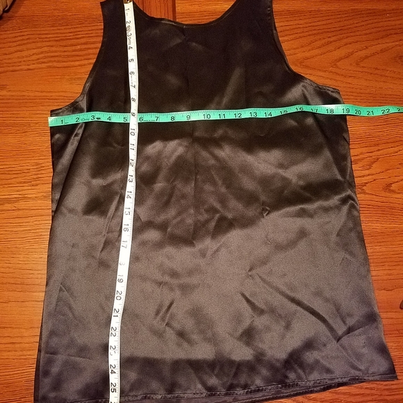 Vinyage LIM YING YING SilkTop - Picture 9 of 10